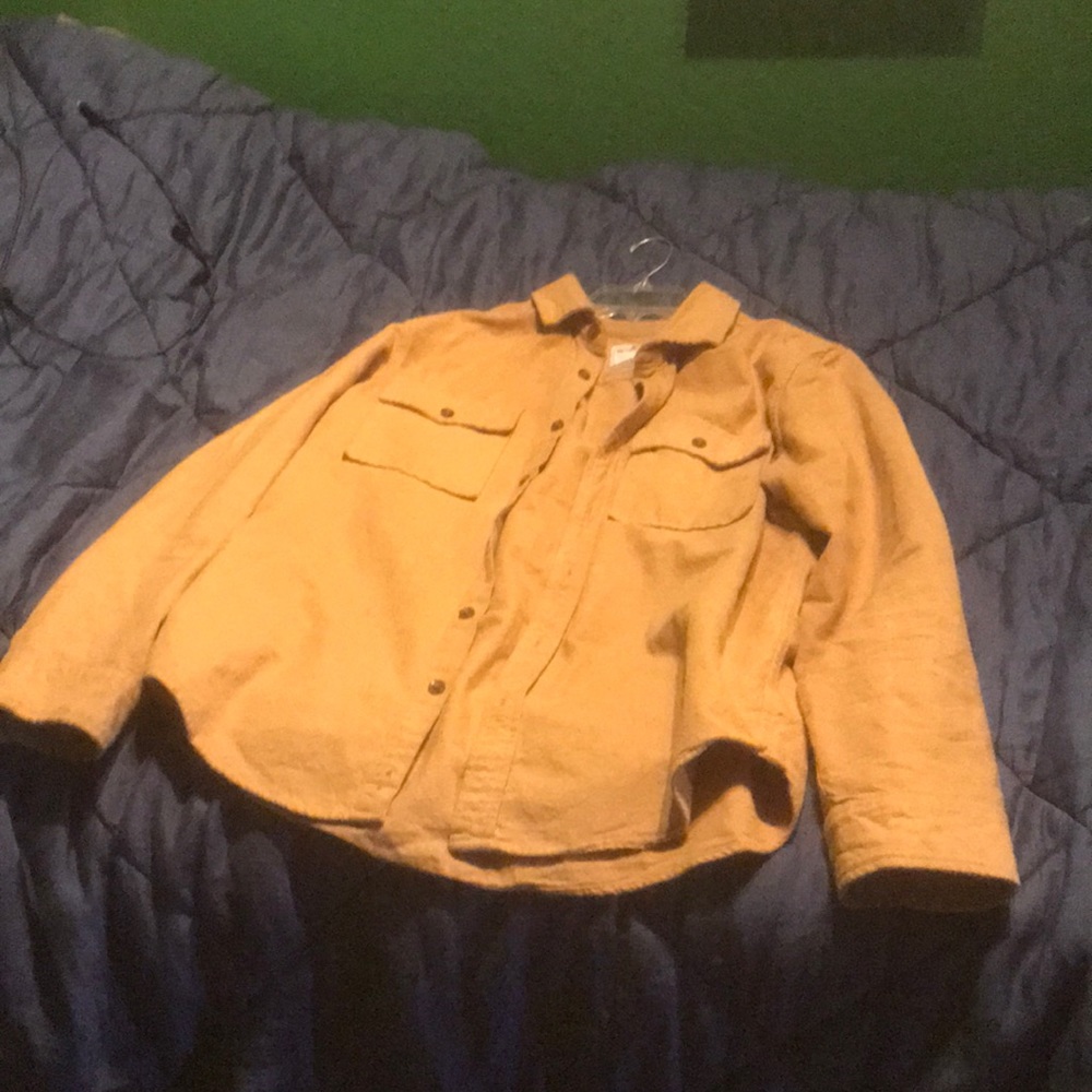 A medium sized Yellow jacket for men.